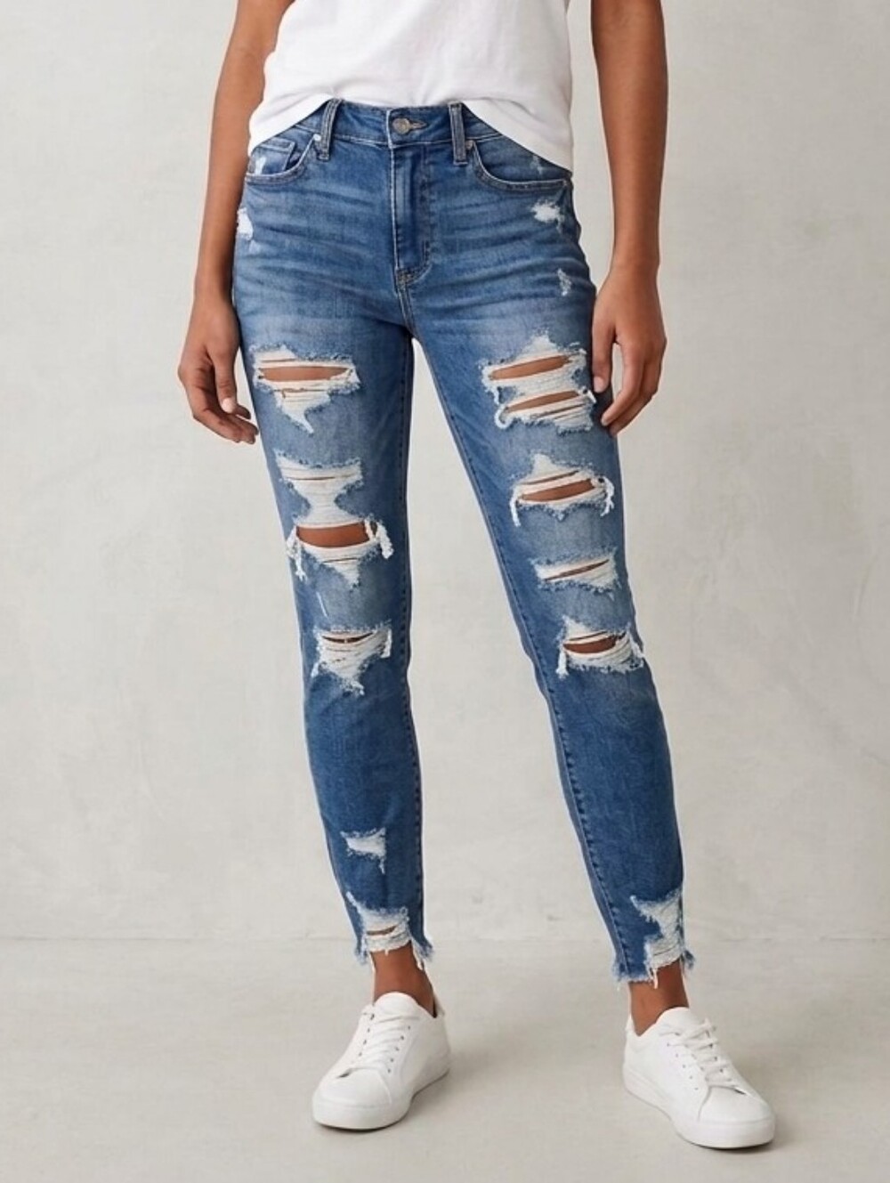 American Eagle Outfitters Distressed Blue Skinny Jeans